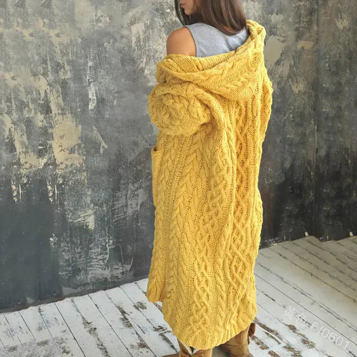 Anahi - warm and knitted cardiganAnahi - warm and knitted cardigan