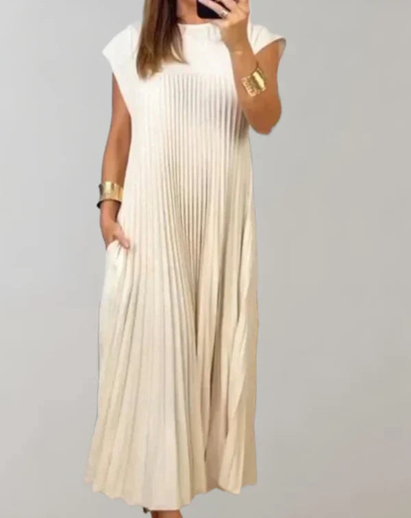 Asja - an oversized maxi dress