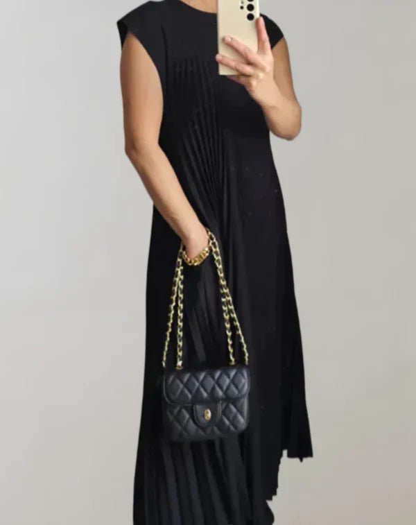 Asja - an oversized maxi dress