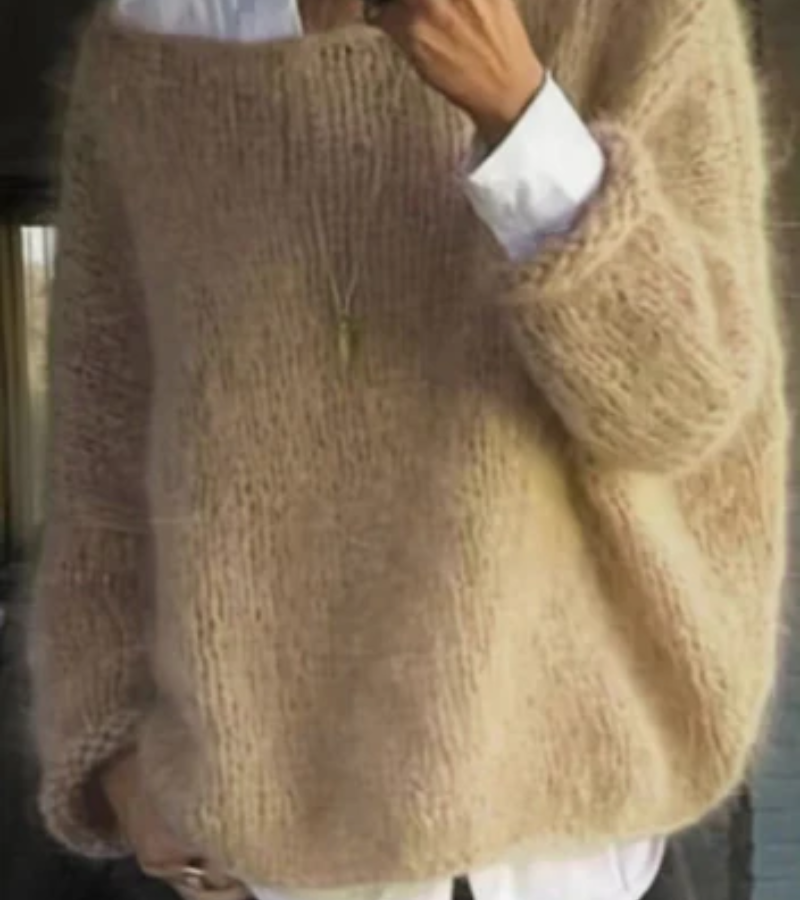 Oversized knitted women's sweater | soft and cozy