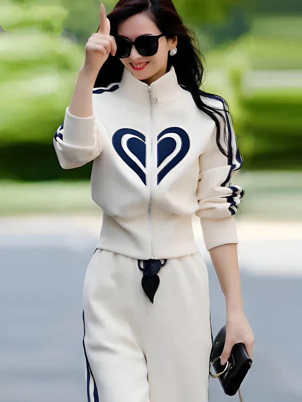 Lorelei - effortless style and comfort in a two-piece sports set