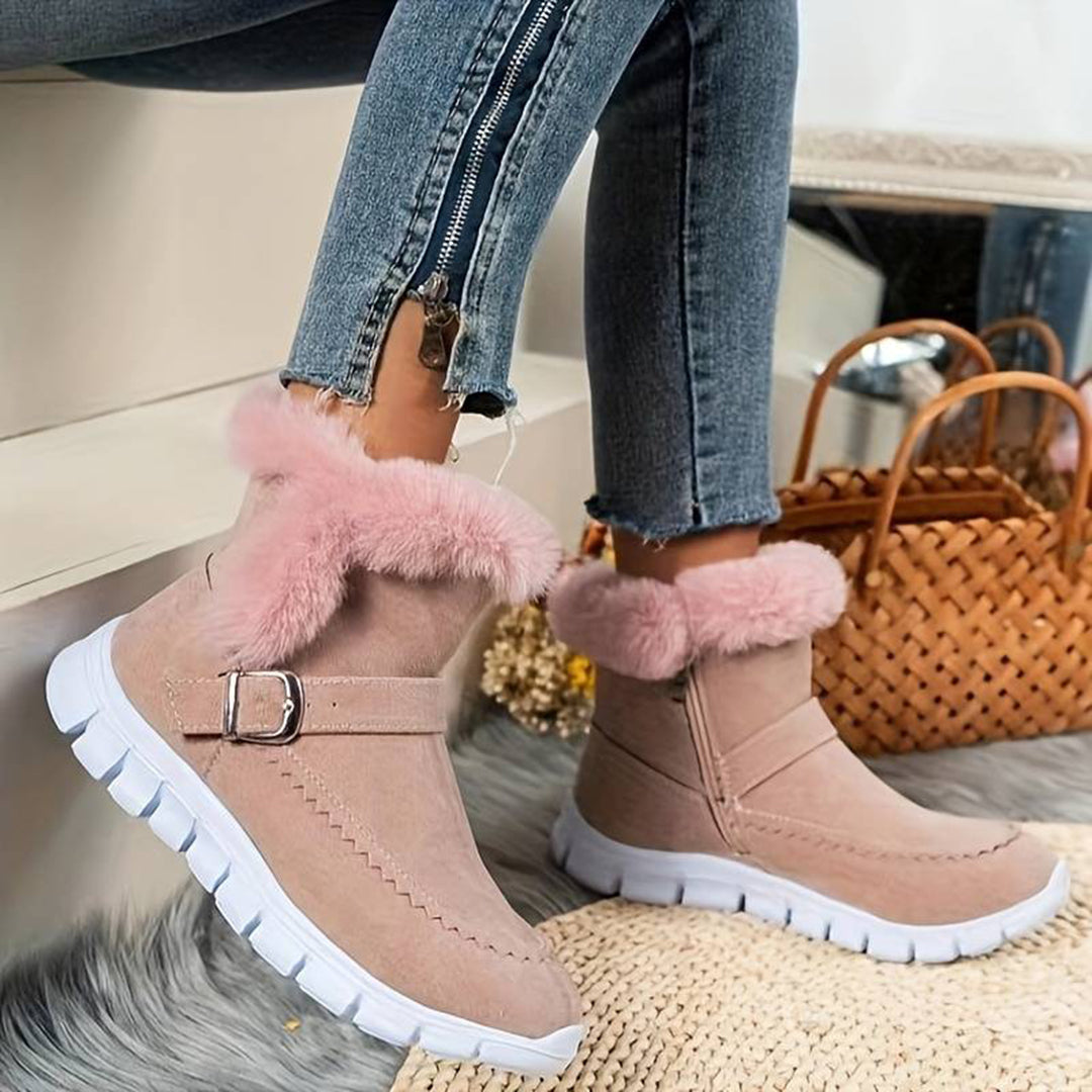 Fashionable winter boots with sporty soles - Paula