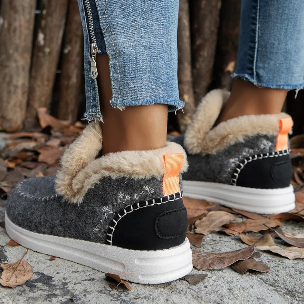 Ognyana - trendy winter shoes for women for cold days