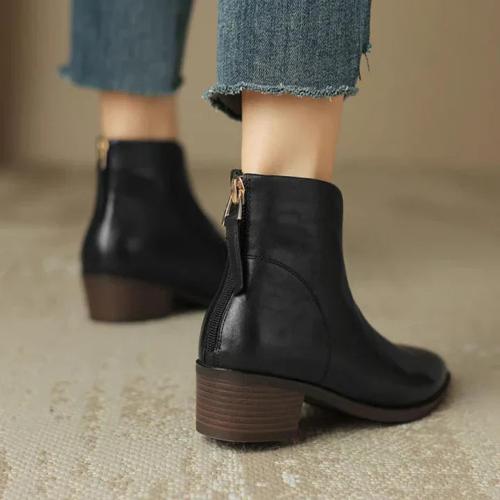 Elegant ladies ankle boots made of leather with block heel