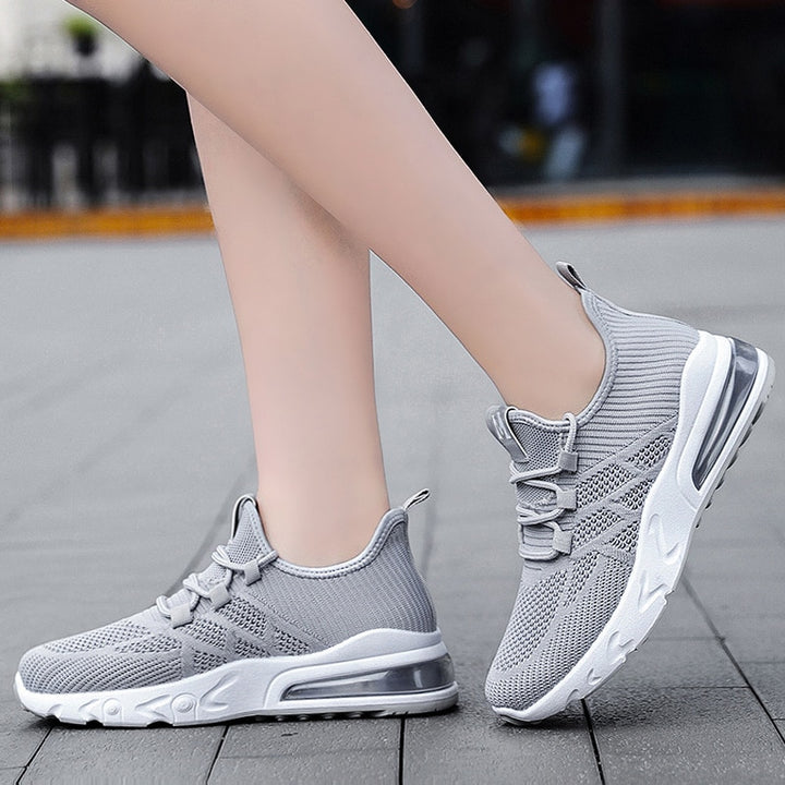 Lina - ergonomic and stylish casual shoes