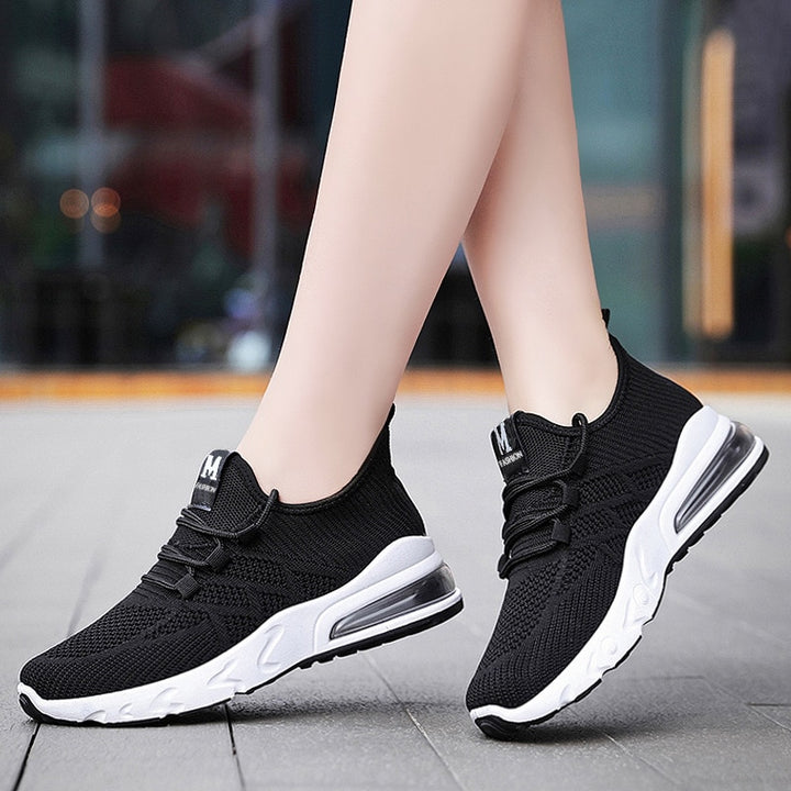 Lina - ergonomic and stylish casual shoes