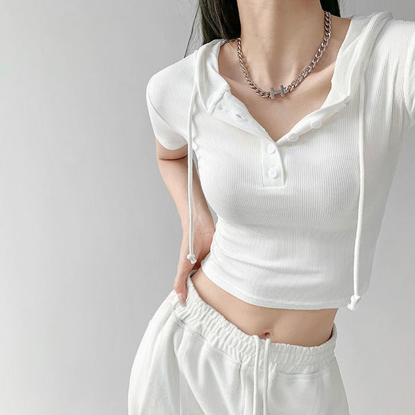 Brigitte - crop top with hood and buttons