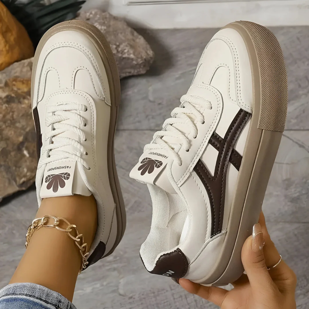 Stylish knitted lace-up sneakers for women