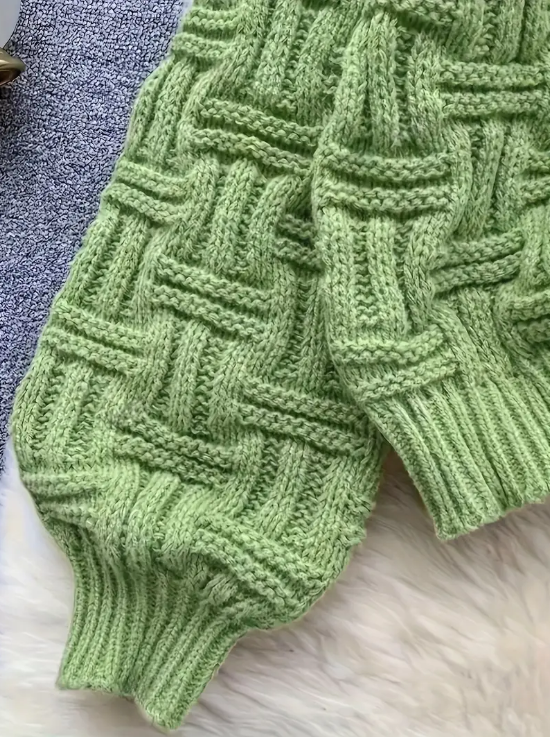 Clementina - stylish knitted sweater