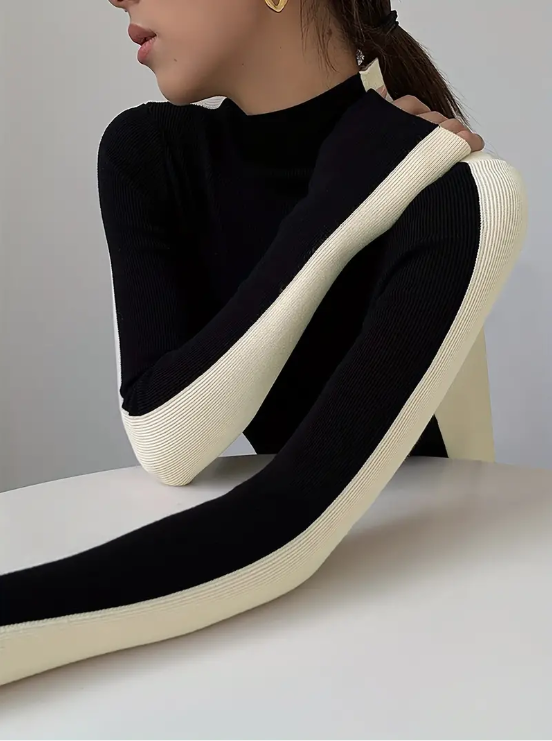 Joie - Stylish turtleneck sweater with color block design