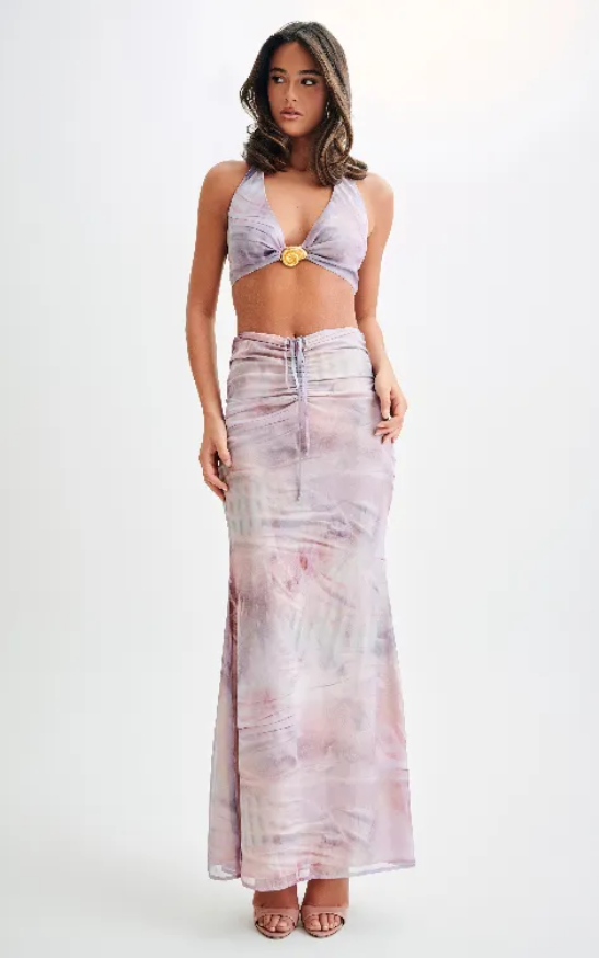 Jeanne | maxi skirt with ruffles and shell motif