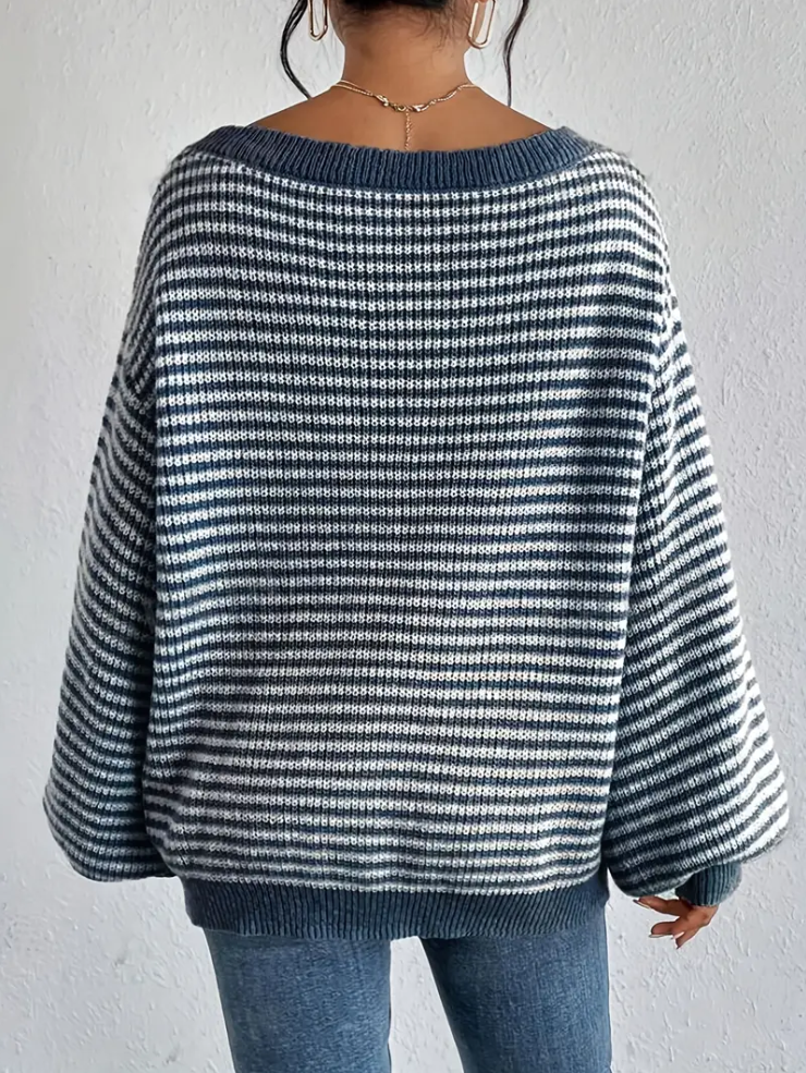 Athena - knitted sweater with dropped shoulders