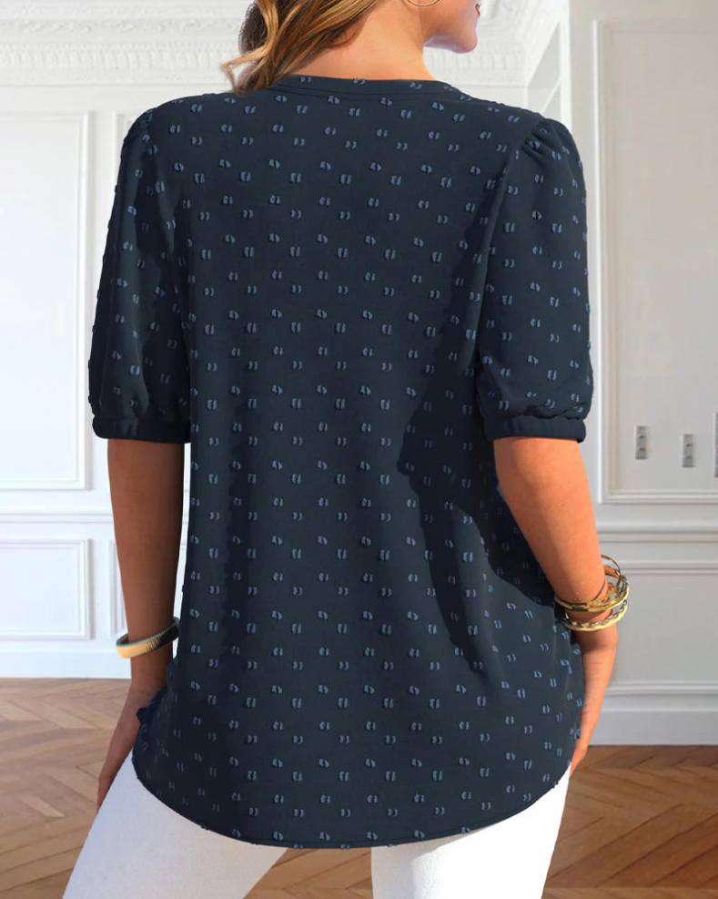 Louisa - blouse with short sleeves and press studs