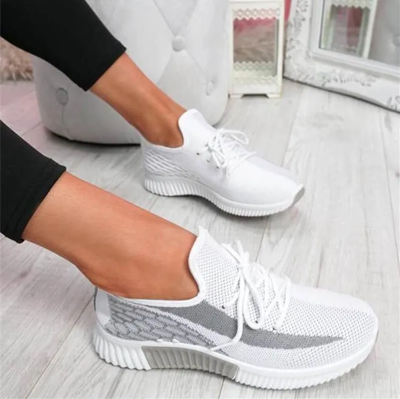 Lorraine – breathable lace-up shoes