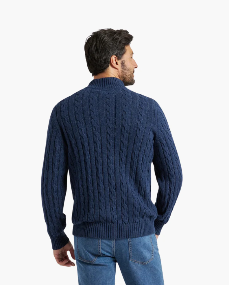 Casual knitted men's sweater with half zip