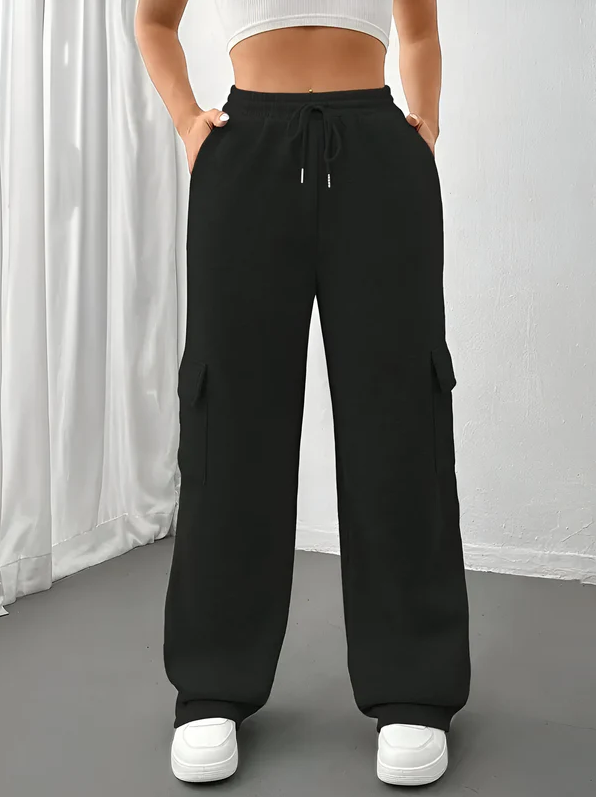 Zora - comfortable and stylish jogging pants with flap pockets