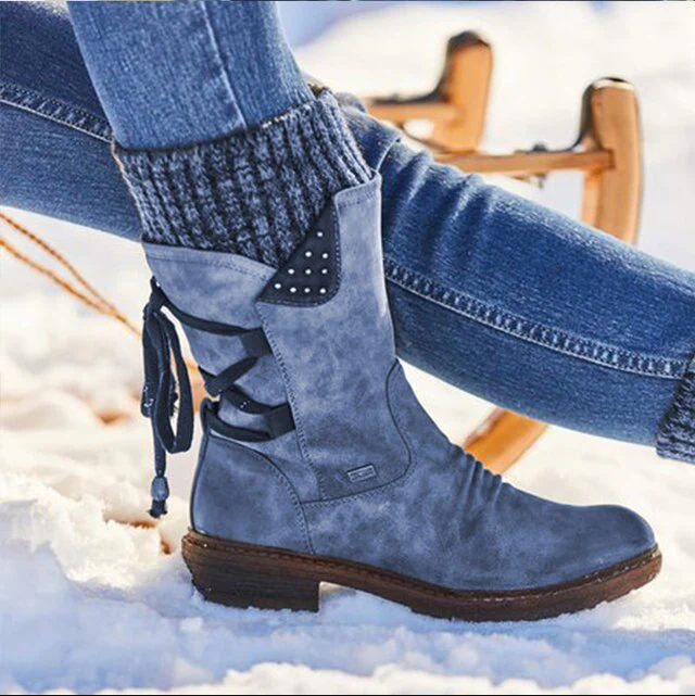Cosy calf-high snowboots for winter comfort for women
