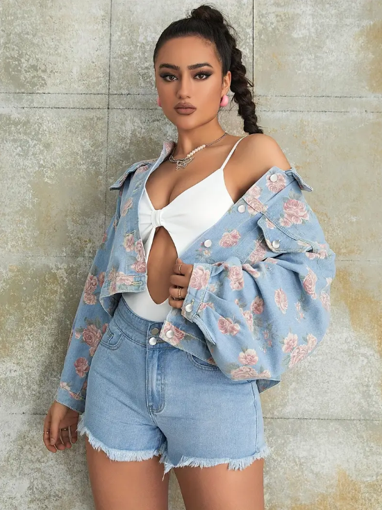 Moxie - denim jacket with floral pattern