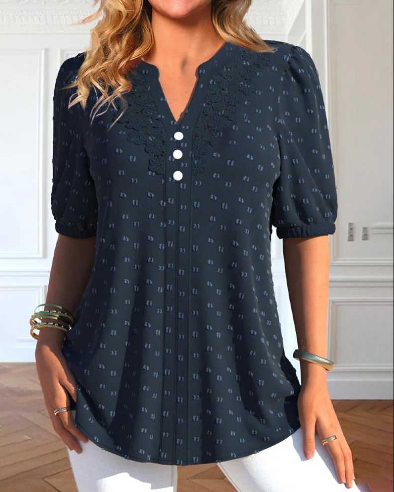 Louisa - blouse with short sleeves and press studs