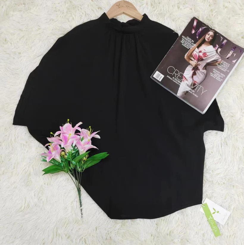 SpringStyle - black solid color top with short sleeves