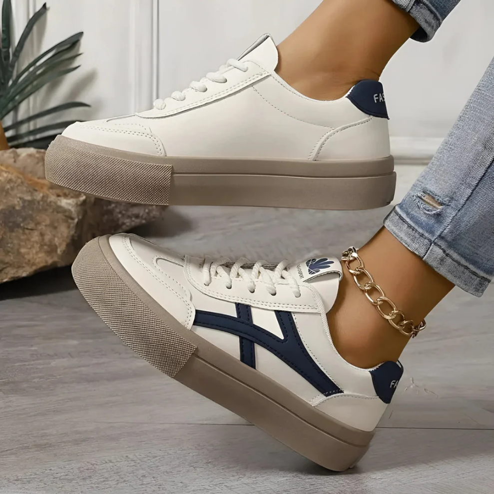 Stylish knitted lace-up sneakers for women