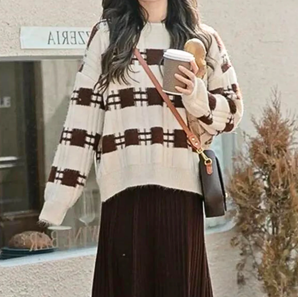 Kronid - luxurious women's sweater for optimal comfort