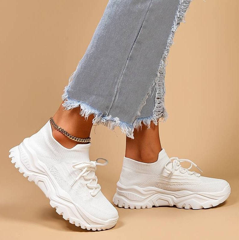 Casual trainers with extra foot support for women