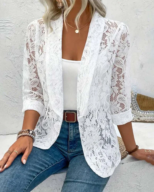 Eloise - lace blazer with lapel collar