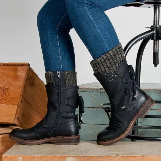 Cosy calf-high snowboots for winter comfort for women