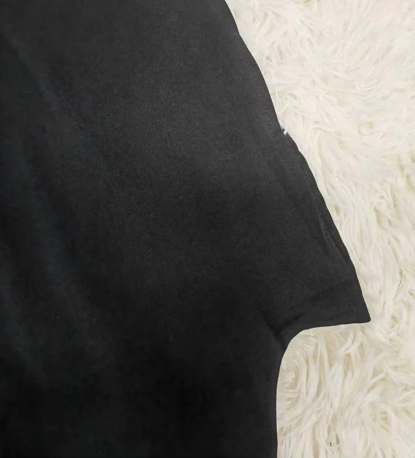 SpringStyle - black solid color top with short sleeves