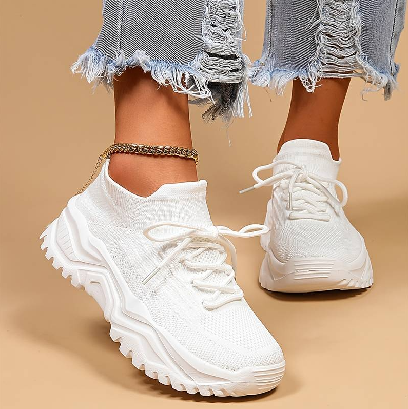 Casual trainers with extra foot support for women
