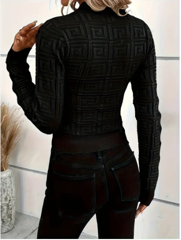 Holga – elegant knitted top with pattern