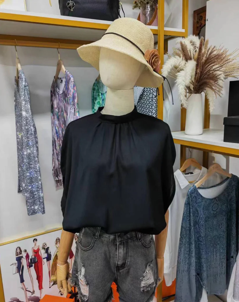 SpringStyle - black solid color top with short sleeves