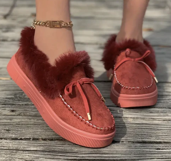 Liora-enhance-every-moment-with-cozy-elegance