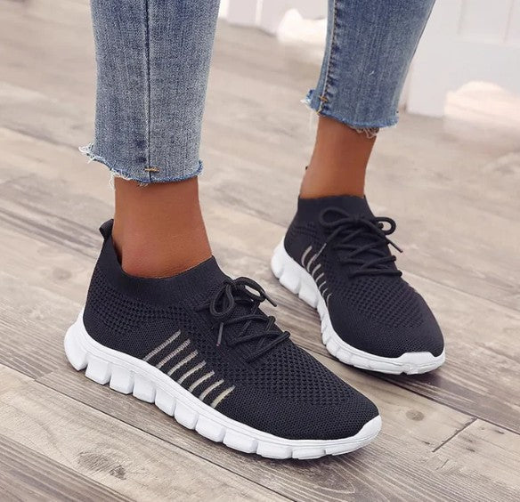 Breathable ergonomic shoes for autumn and winter weather