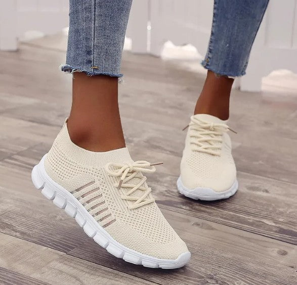 Breathable ergonomic shoes for autumn and winter weather