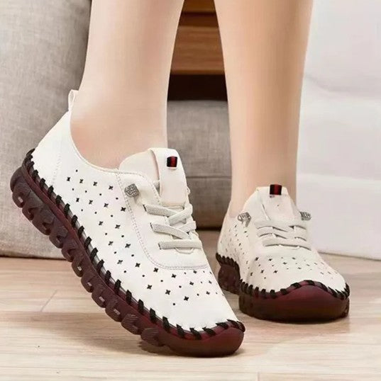 Anatomically shaped women's shoes for ergonomic comfort in autumn/winter
