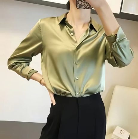Paige – elegant satin blouse
