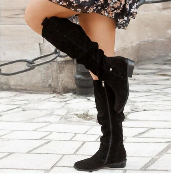 Ophira – knee-high boots with a modern style