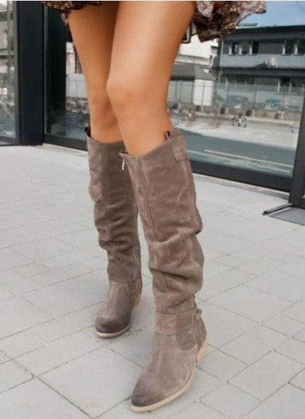 Ophira – knee-high boots with a modern style