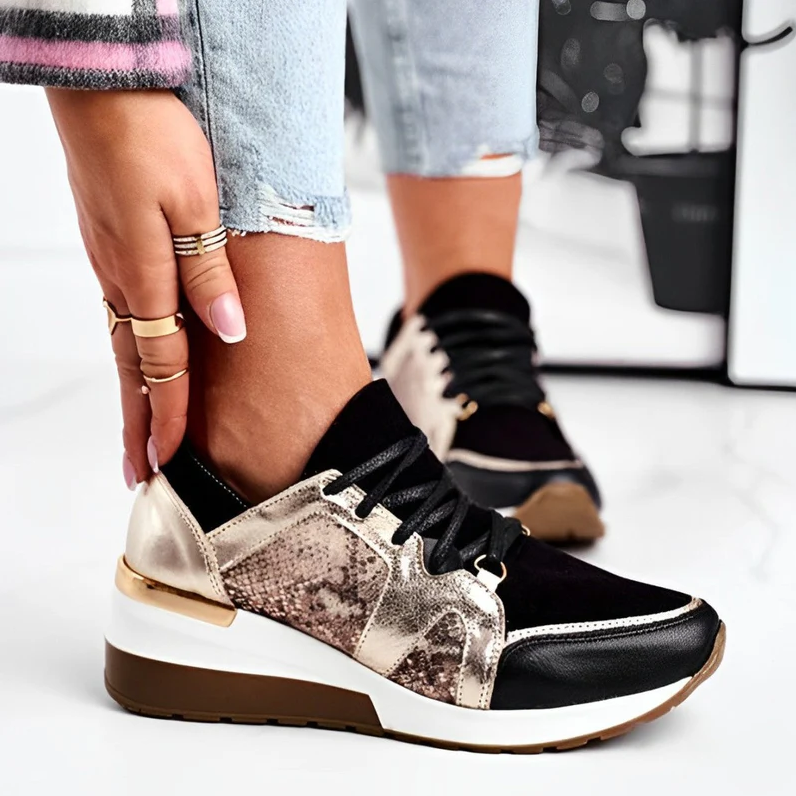 Amelia - wedge sneakers with sporty lace-up closure