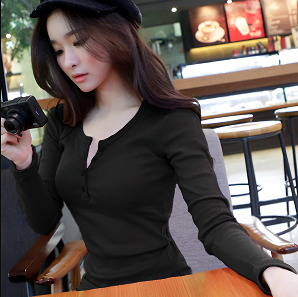 Marion - the chic long sleeve shirt with button detail