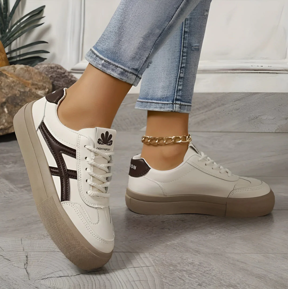 Stylish knitted lace-up sneakers for women