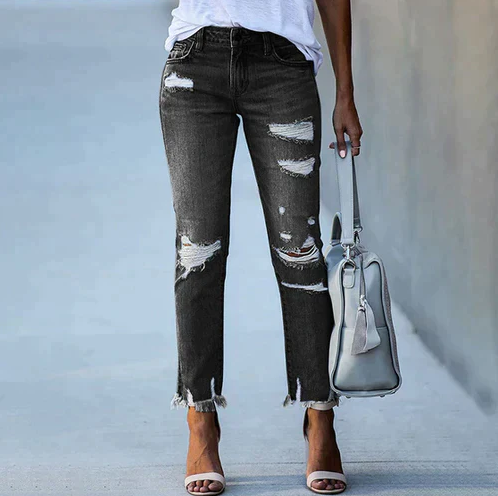 Taisia - lightweight summer trousers for women, ideal for warm days