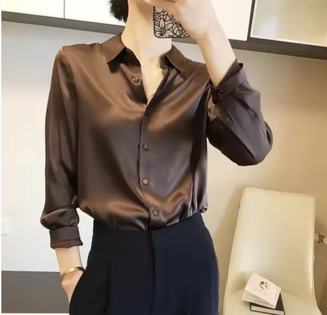 Paige – elegant satin blouse