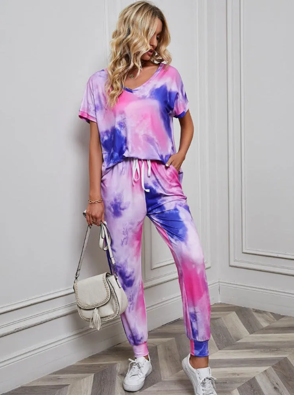 Ibo | set consisting of shirt and pants in a tie-dye pattern in pink and blue