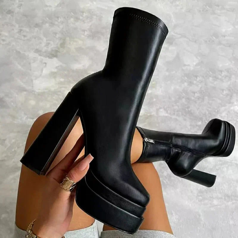 Fashionable ankle boots