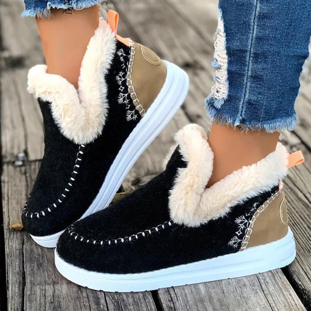 Ognyana - trendy winter shoes for women for cold days