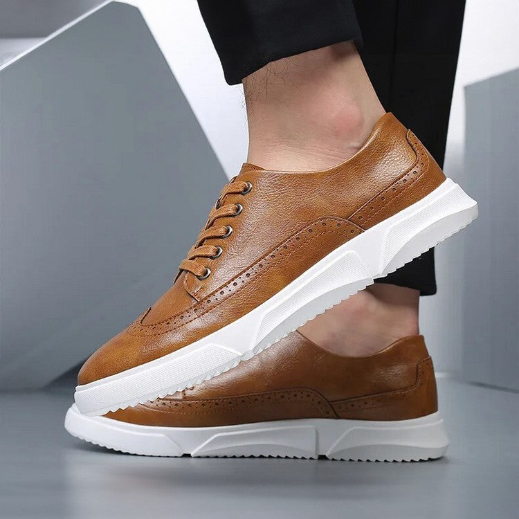 Elegant leather men's sneakers for smart-casual occasions