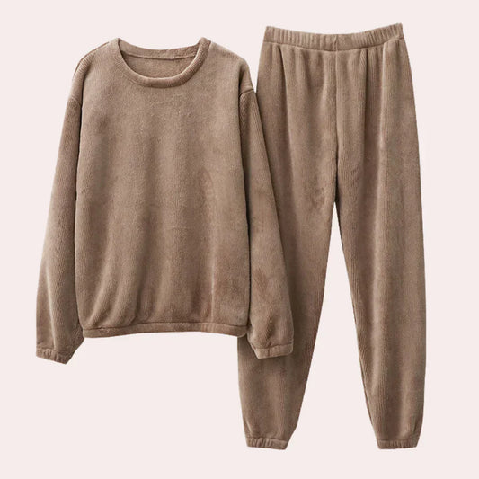 Valerija - luxurious women's pajama set for ultimate comfort